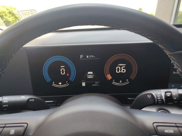 Used 2025 Gray Hyundai SEL image 16