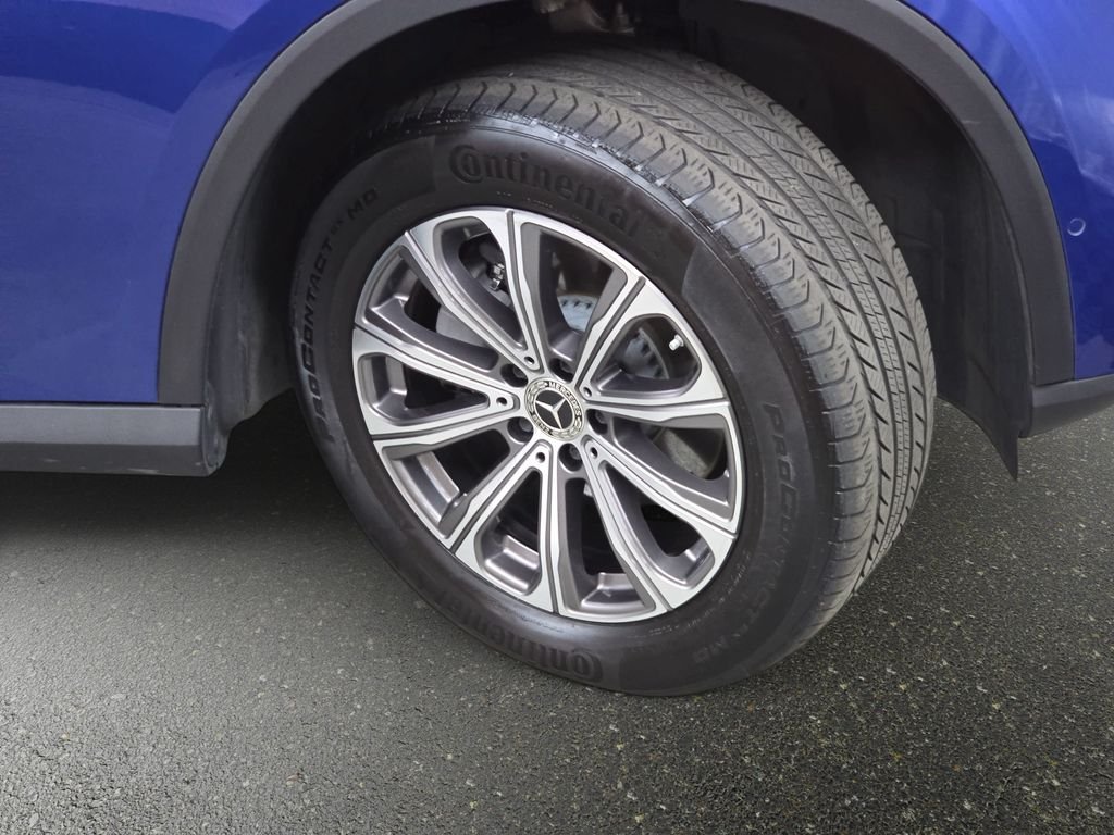 Used 2023 Starling Blue Metallic Mercedes-Benz GLC 300 image 33