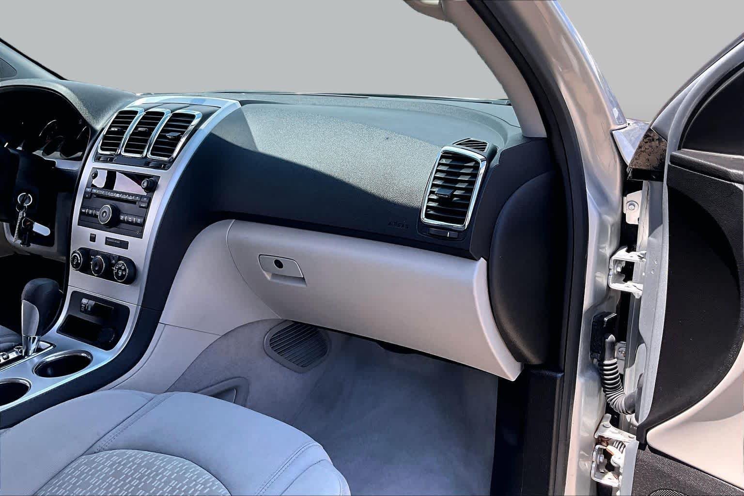 Used 2012 Quicksilver Metallic GMC SL image 18