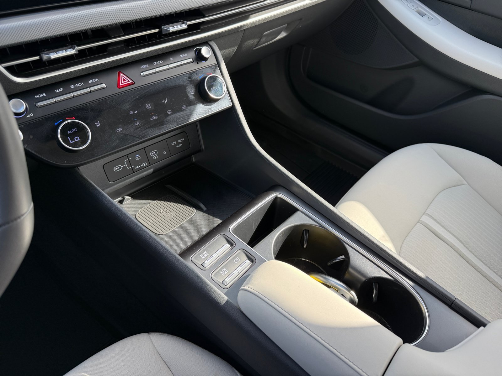 Certified Used 2025 Gray Hyundai SEL Convenience image 13