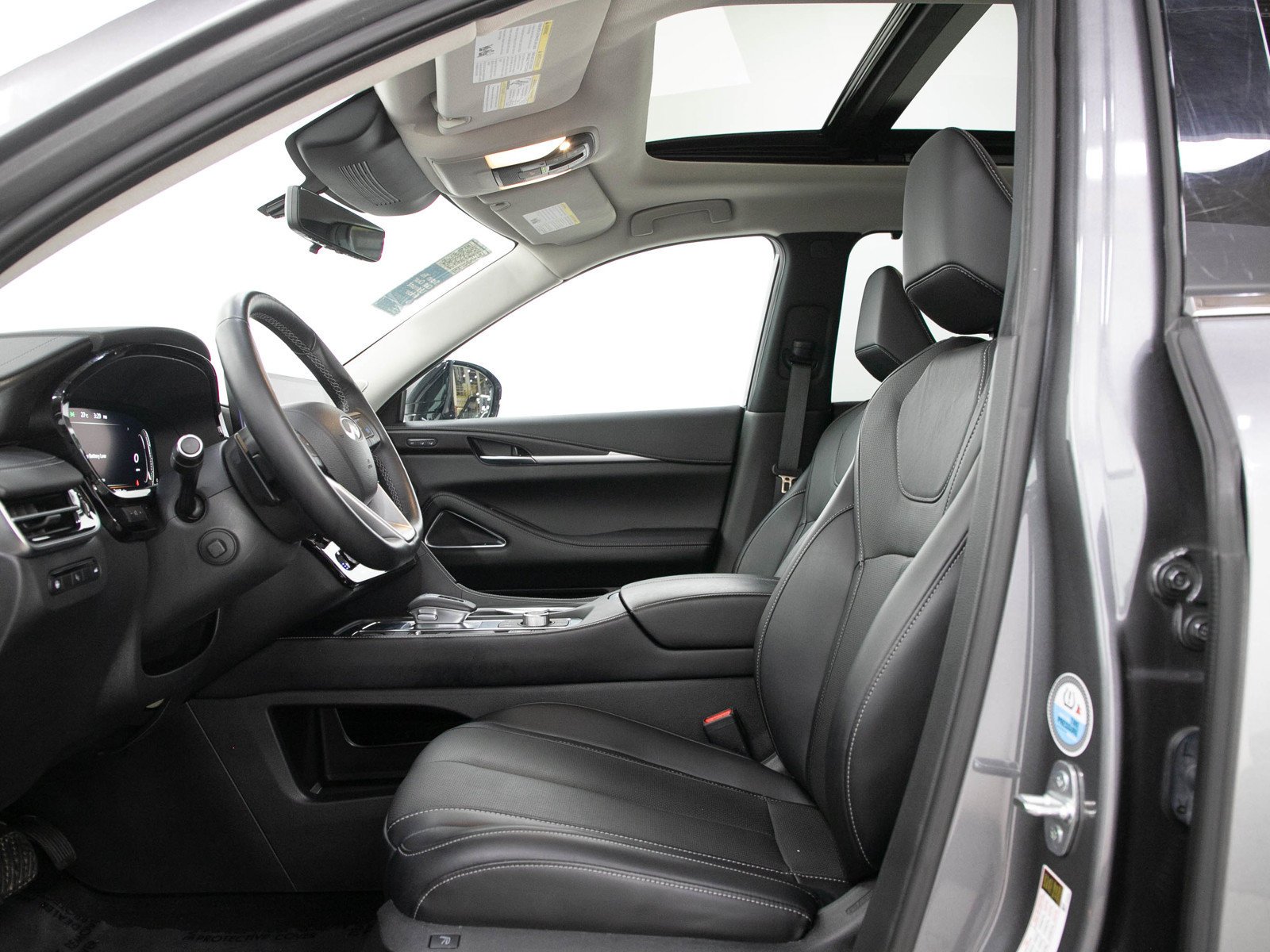 Used 2023 Graphite Shadow INFINITI Sensory image 27