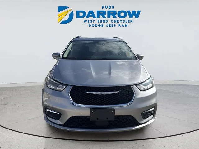 Used 2021 Silver Chrysler Touring L image 8
