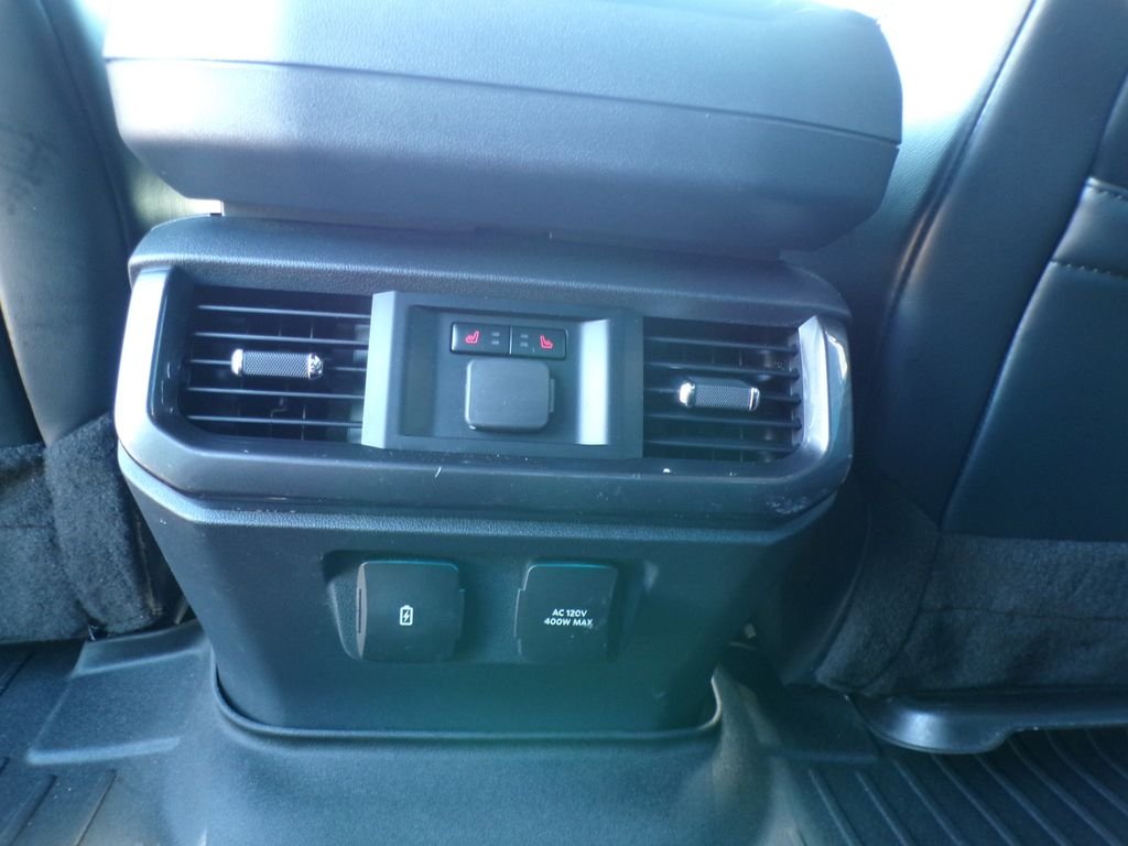 Used 2023 Gray Metallic Ford Tremor image 31