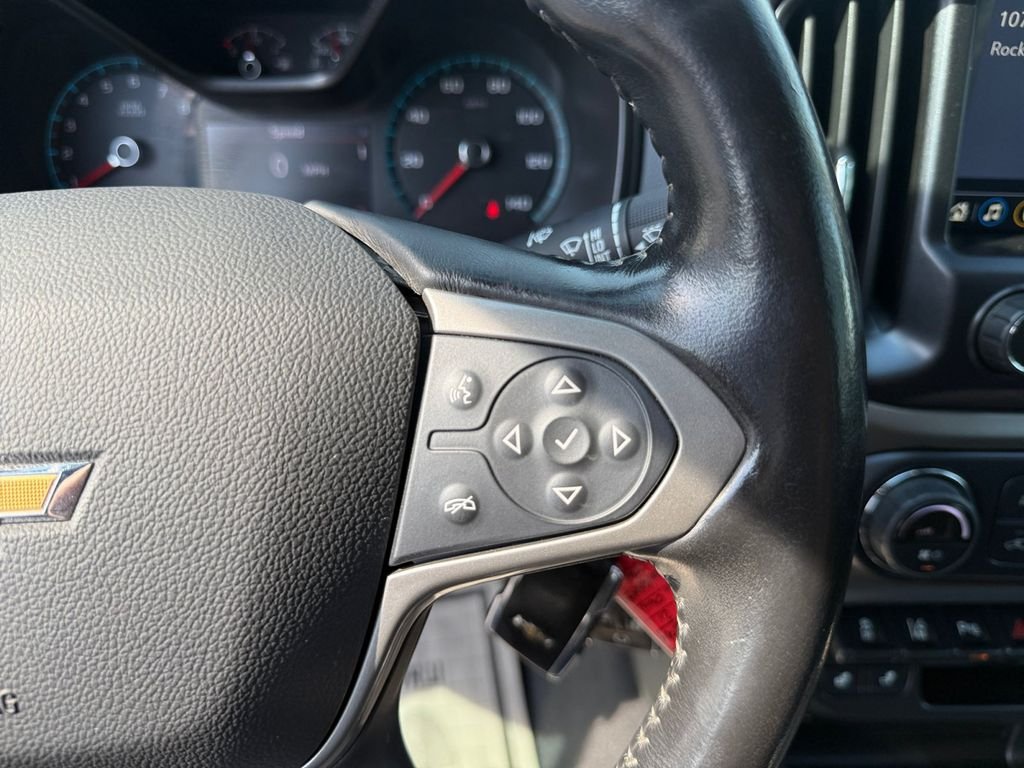 Used 2021 Red Chevrolet Z71 image 33