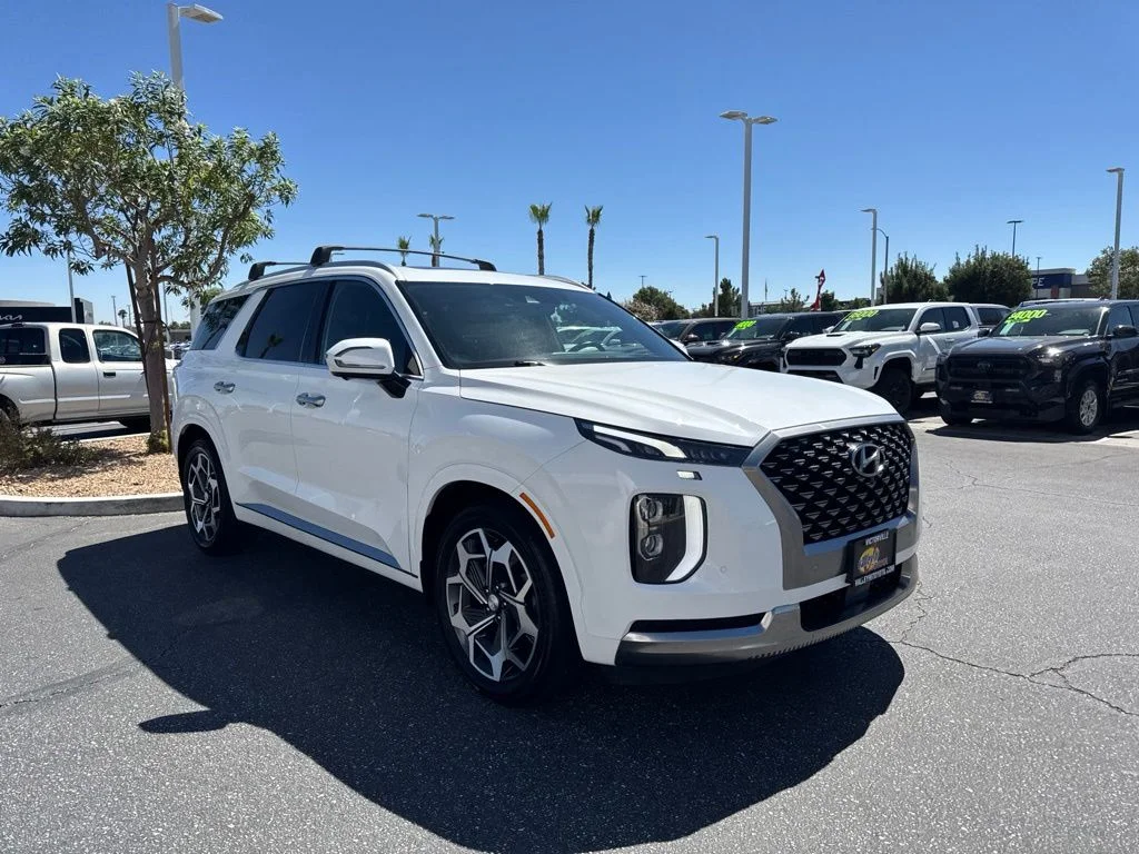 Used 2022 White Hyundai Calligraphy image 4