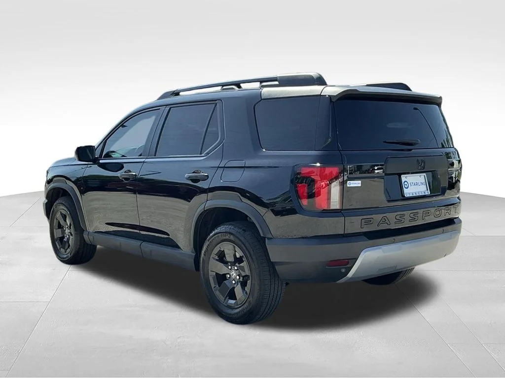 Used 2026 Black Honda RTL image 4