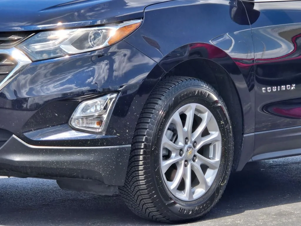 Used 2021 Blue Chevrolet LT image 2