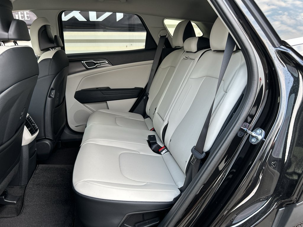 New 2027 Fusion Black Kia EX image 12