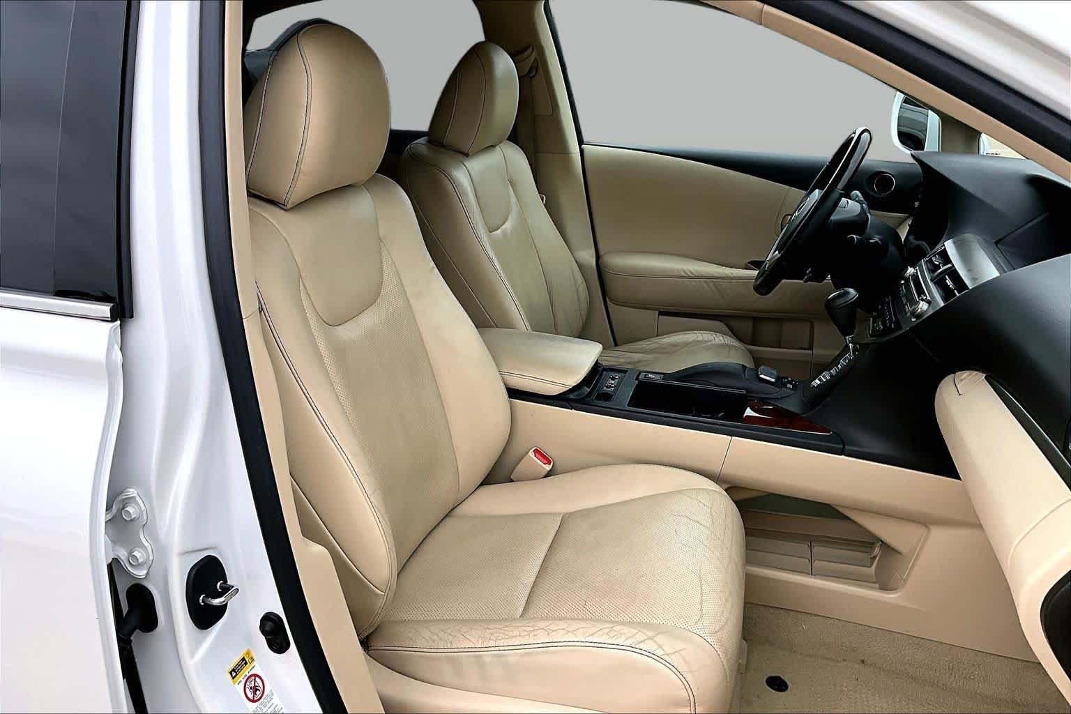 Used 2015 Starfire Pearl Lexus  image 9