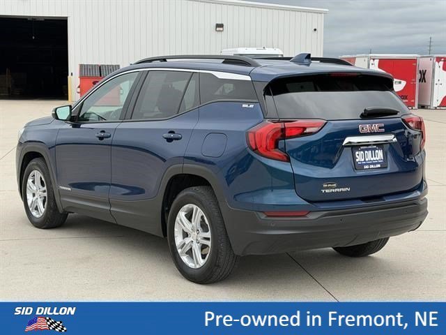 Used 2019 Blue Emerald Metallic GMC SLE image 7