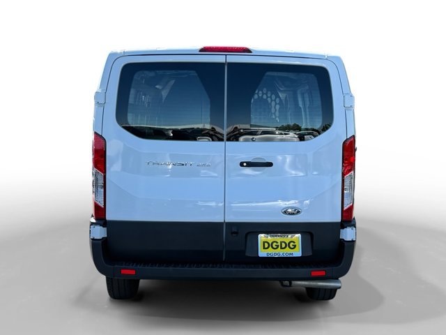 Used 2025 Oxford White Ford Base image 4