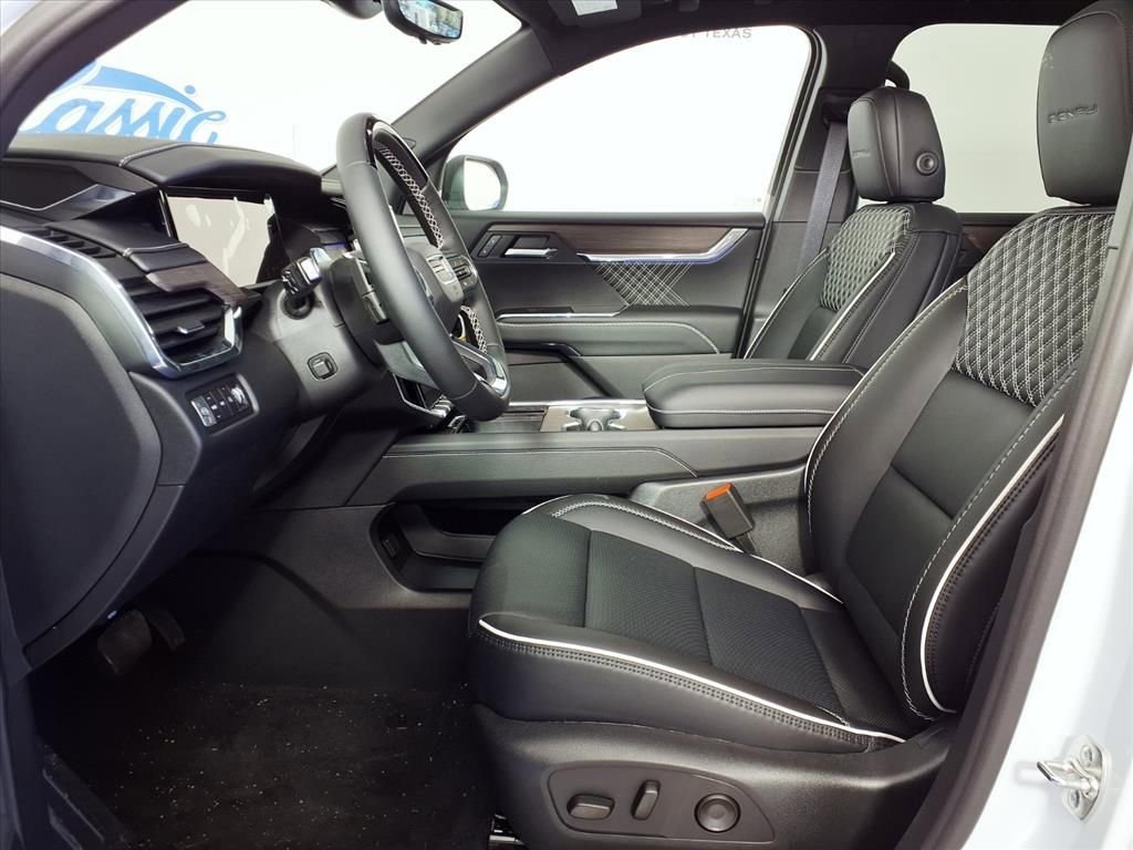2026 GMC Acadia Denali - Photo 13