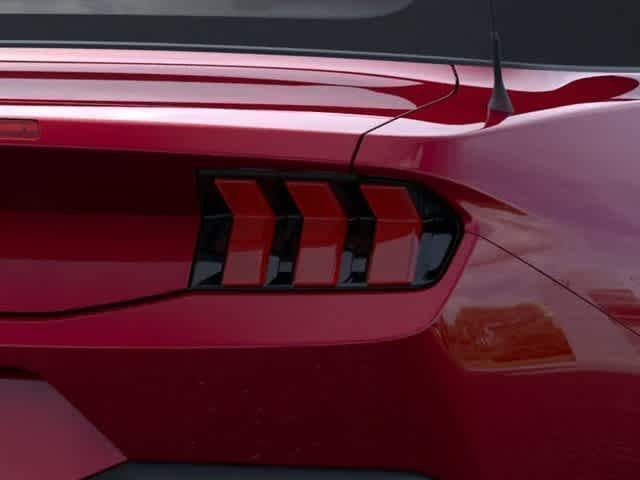 New 2026 Molten Magenta Metallic Tinted Clearcoat Ford GT Premium image 21