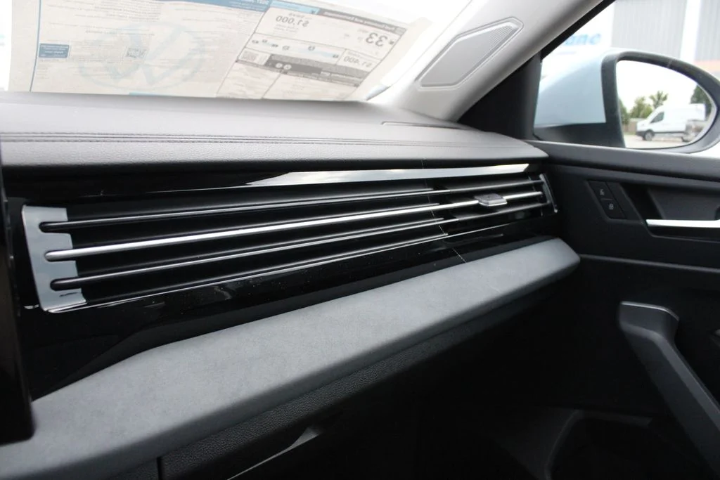 New 2027 Gray Volkswagen 1.5T SE image 20