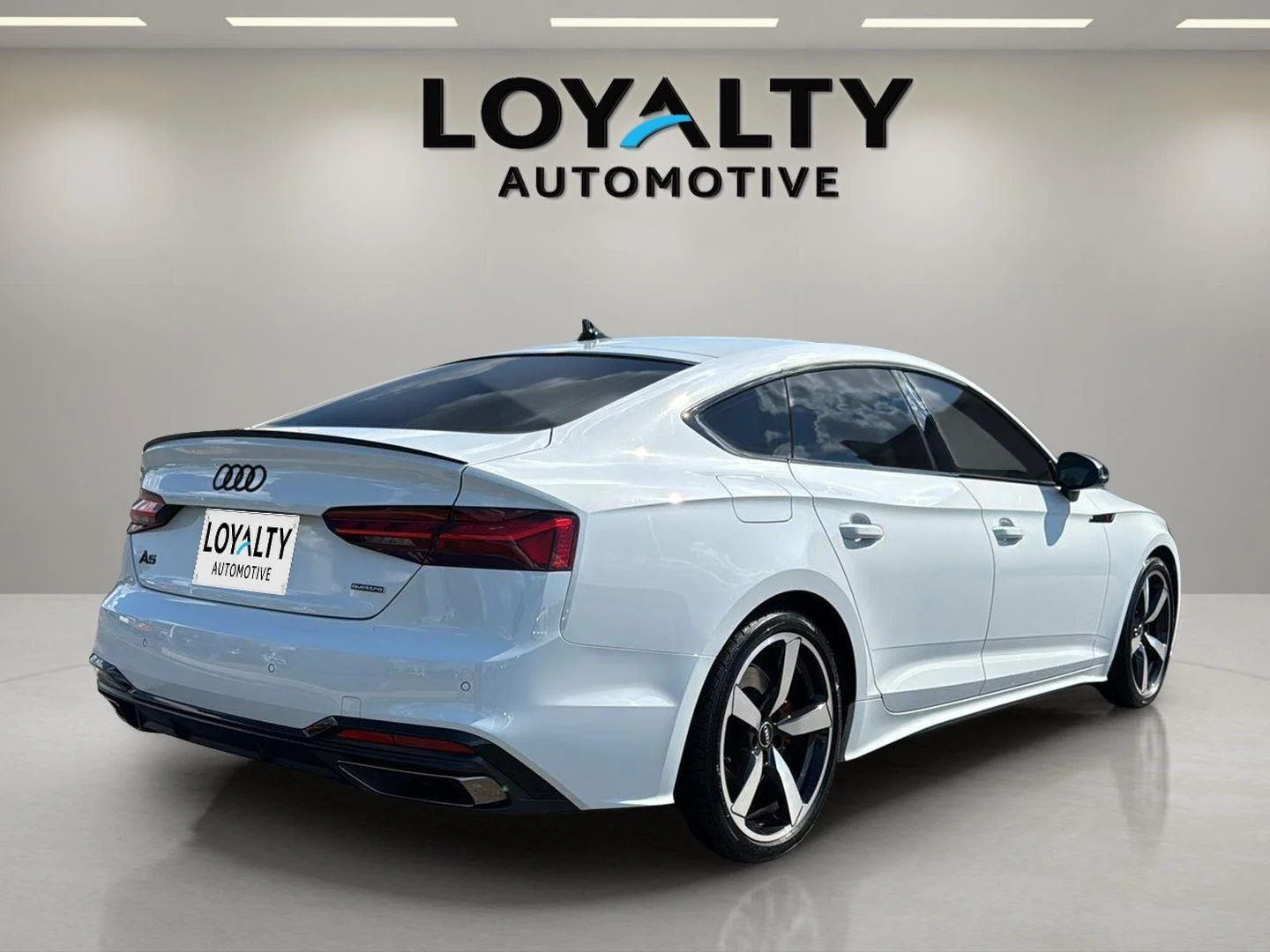 Used 2024 WHITE AUDI S LINE PREMIUM PLUS 45 TF image 5