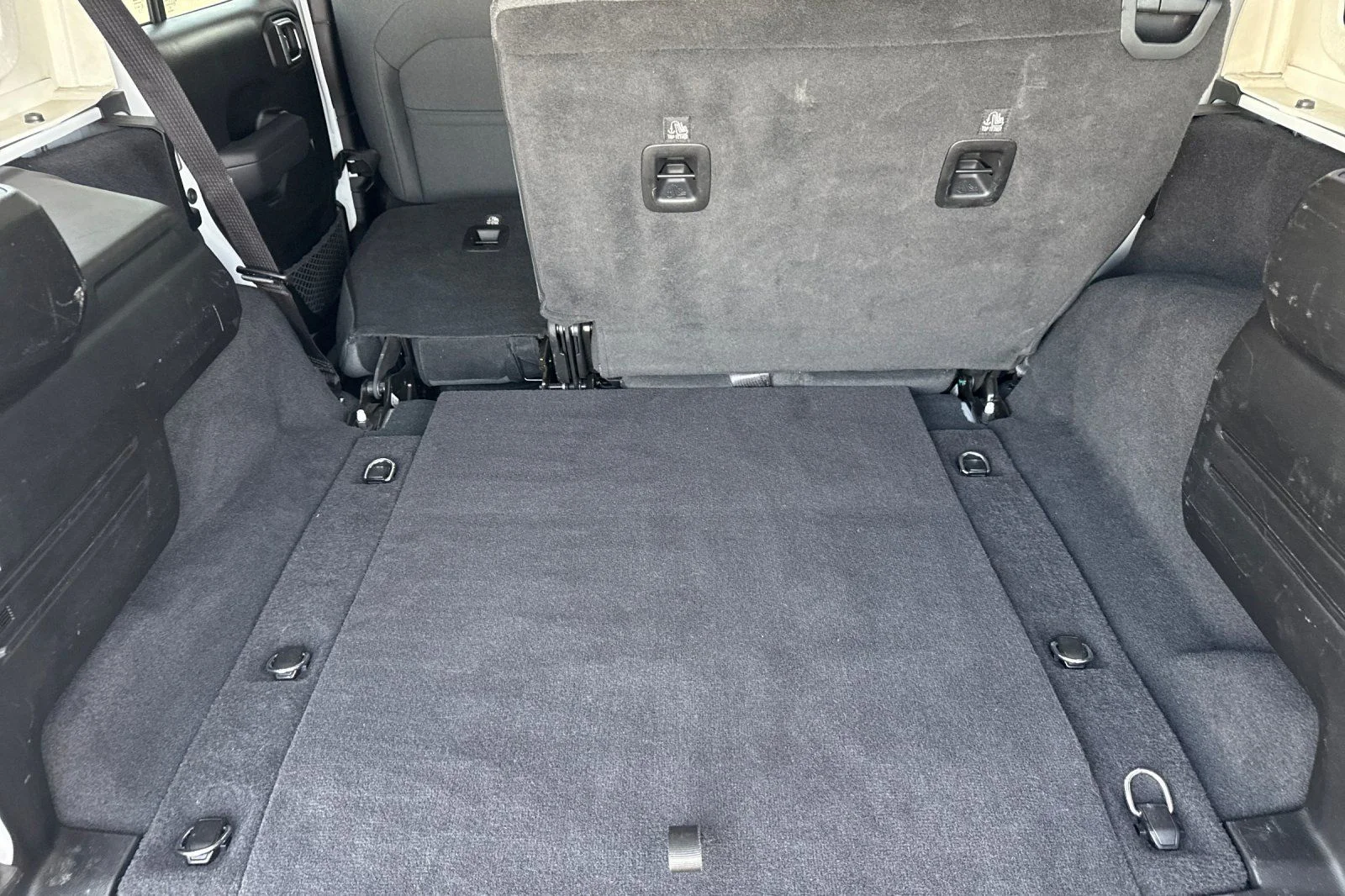 Used 2025 White Jeep Sport S image 12