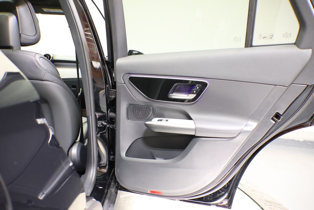 Used 2026 Black Mercedes-Benz GLC 300 image 49