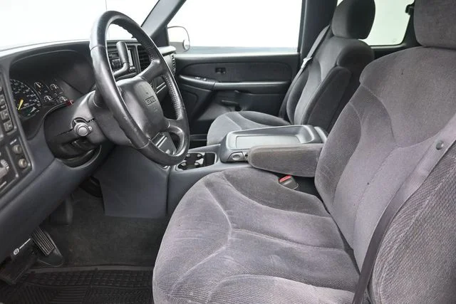 Used 2000  GMC SLE image 15
