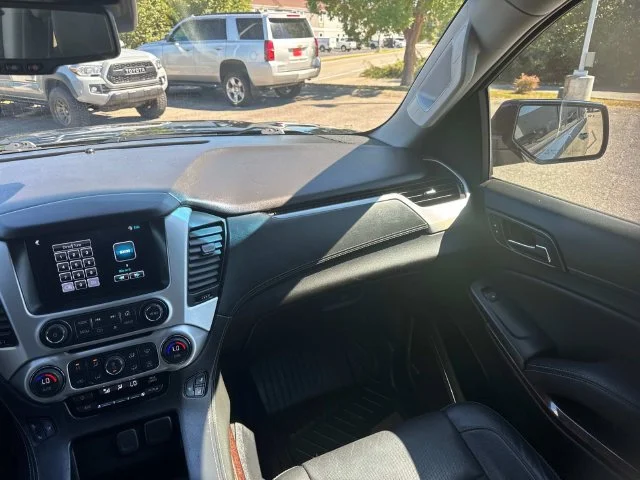 Used 2019 Black GMC SLT image 23