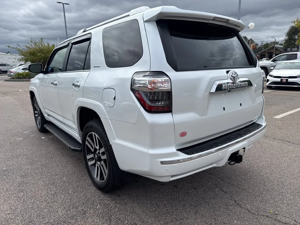 Used 2024 Off-white Toyota Limited image 5