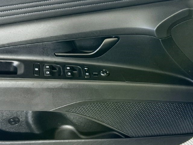 Used 2026 Fluid Metal Hyundai SEL Sport image 20