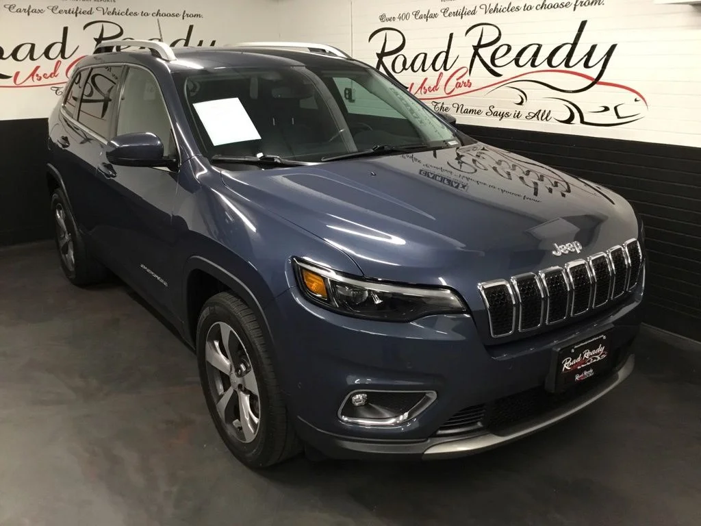 Used 2019 Blue Jeep Limited image 2
