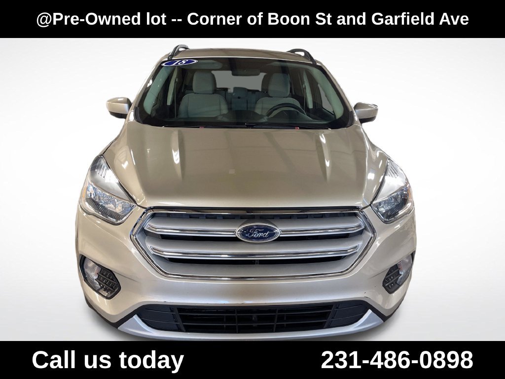 Used 2018 Gold Ford SE image 8