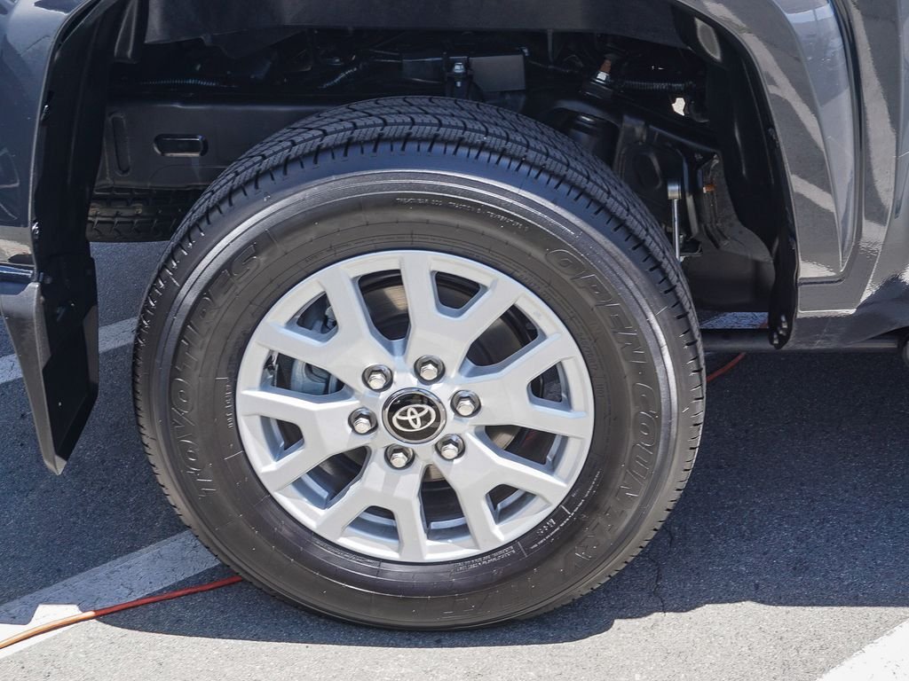 Used 2025  Toyota SR5 image 8
