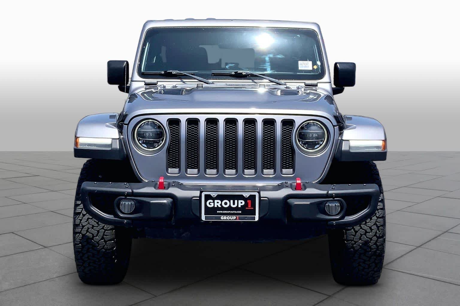 Used 2018 Billet Silver Metallic Clearcoat Jeep Rubicon image 4