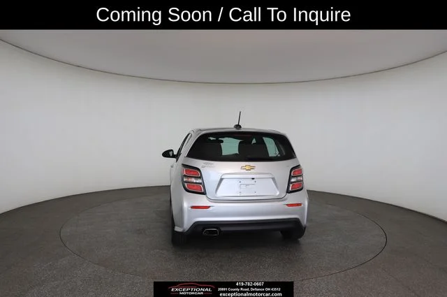 Used 2017 Silver Chevrolet LT image 14