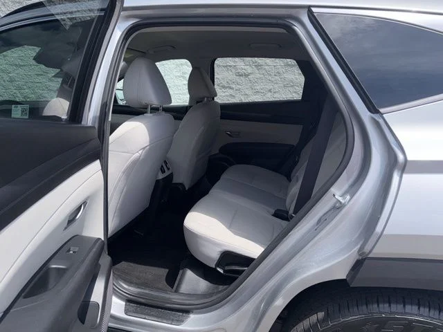Used 2025 Silver Hyundai SEL image 20