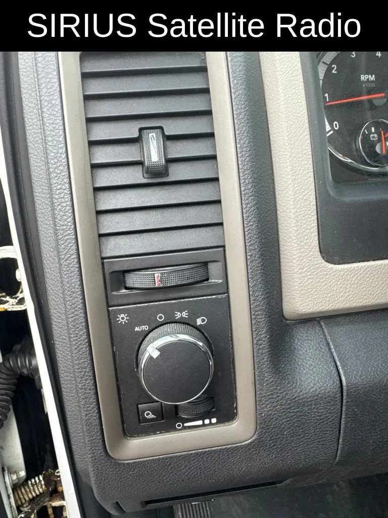 Used 2012 White Ram ST image 6