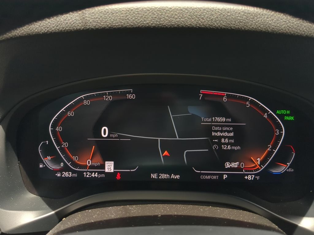 Used 2024 Gray BMW sDrive30i image 22