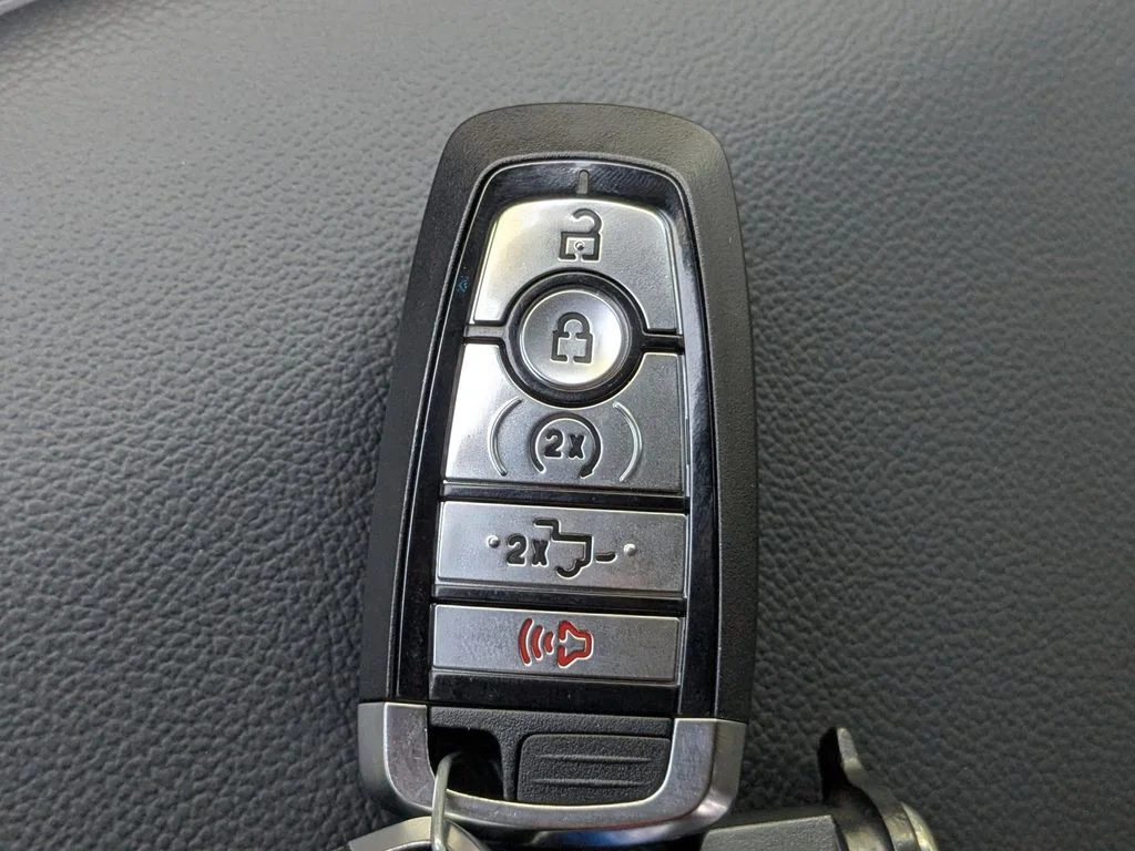 New 2026 Agate Black Metallic Ford Tremor image 30