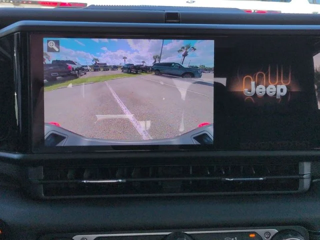 Certified Used 2025 Black Clearcoat Jeep Mojave image 20
