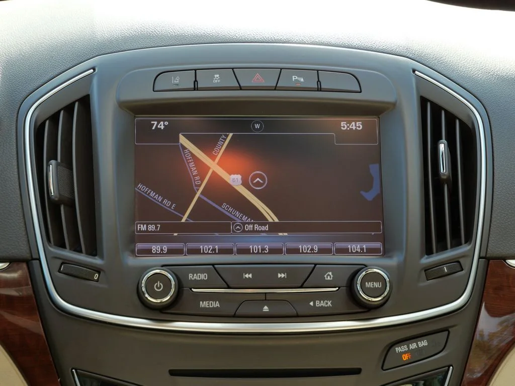 Used 2016 Silver Buick Premium II image 17