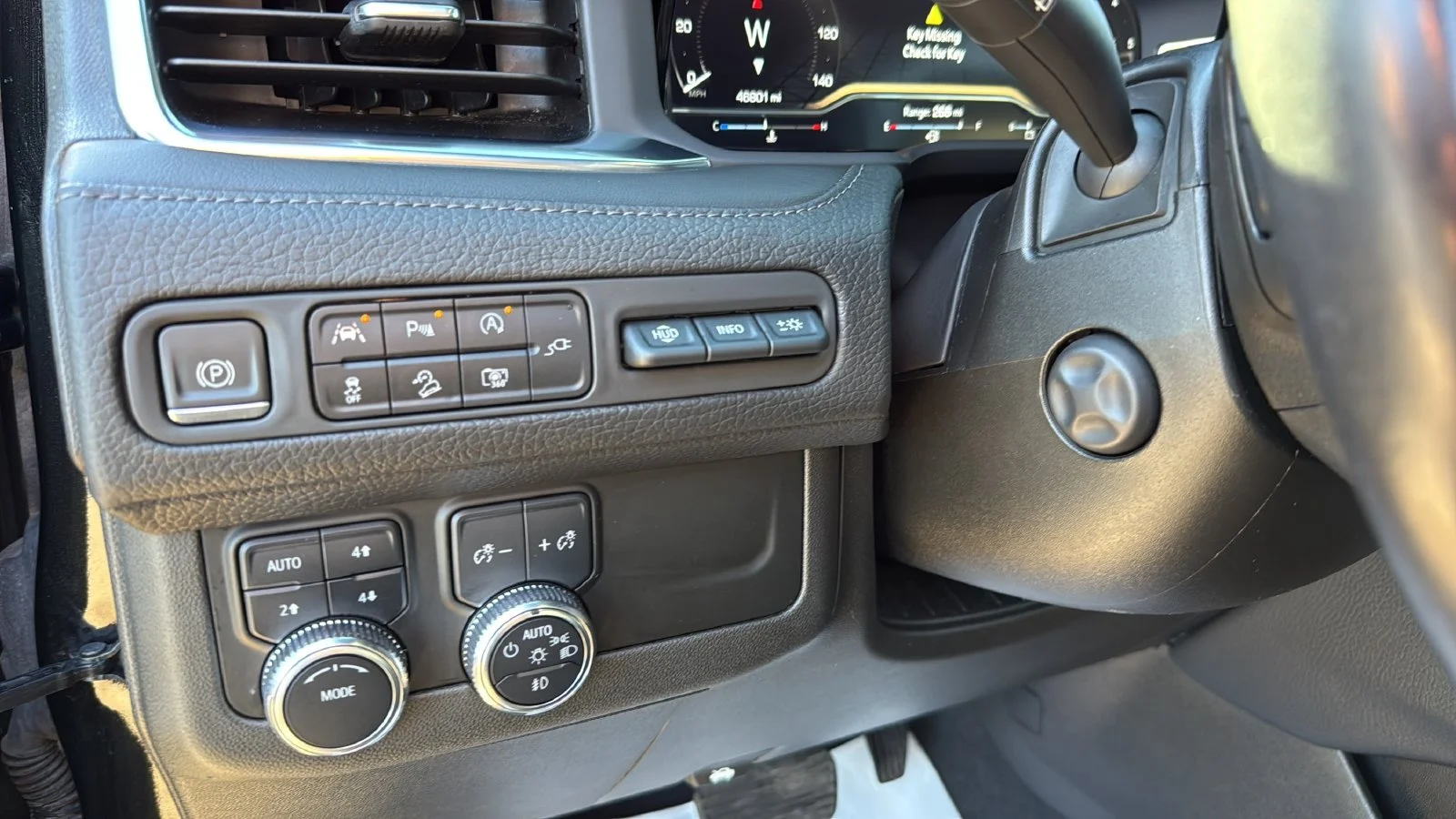 Used 2022 Black GMC Denali image 17