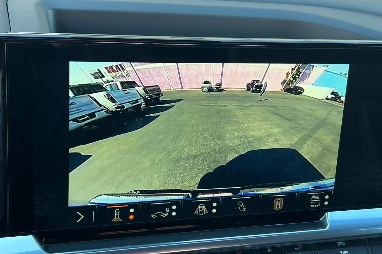 New 2026 Glacier White Tricoat GMC SLT image 21