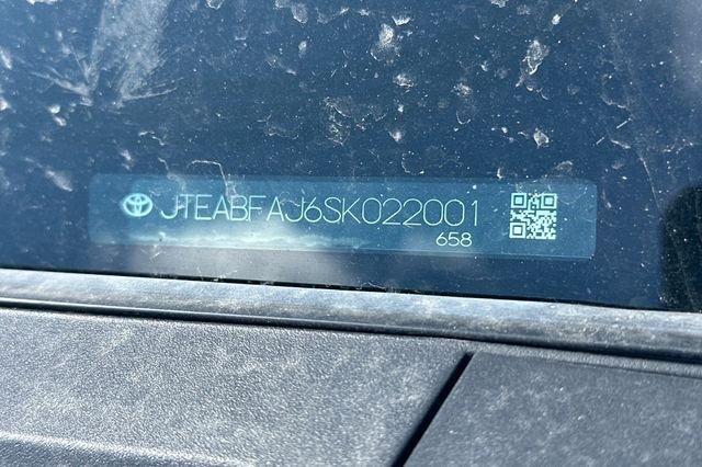 Used 2025 White Toyota 1958 image 3