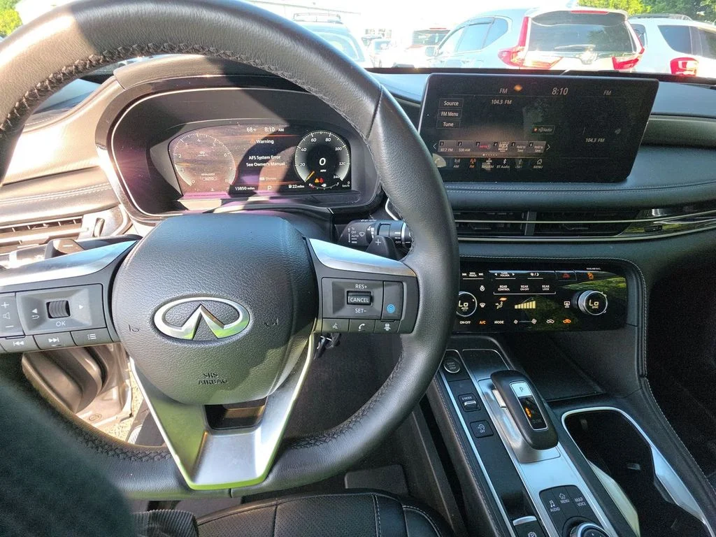 Certified Used 2023 Gray INFINITI LUXE image 6