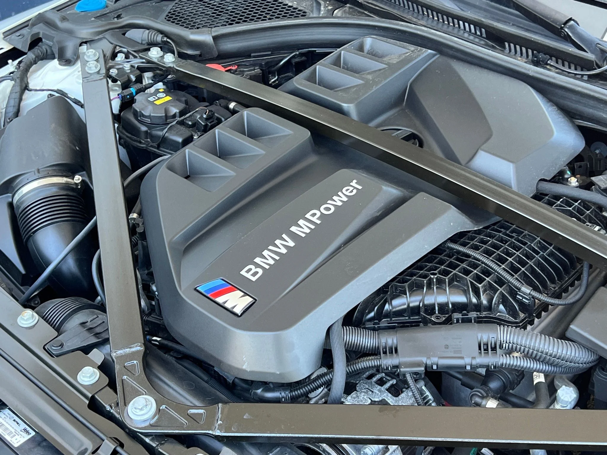 Used 2022 White BMW Competition image 37