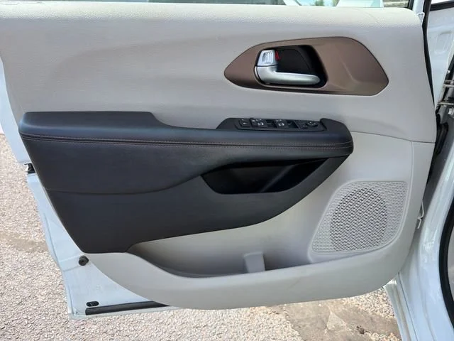 Used 2018 White Chrysler Touring L Plus image 16
