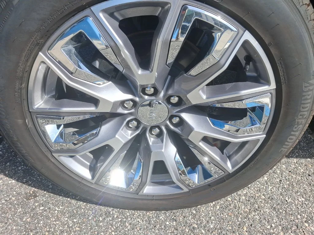 Used 2026 Black GMC Denali image 18