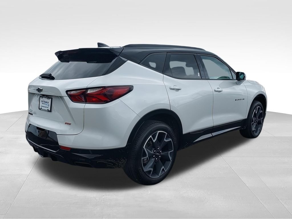 Used 2022 Beige Chevrolet RS image 8