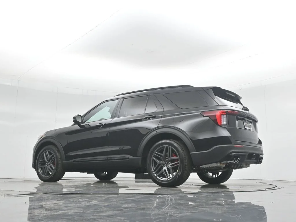 New 2026 Agate Black Metallic Ford ST image 34