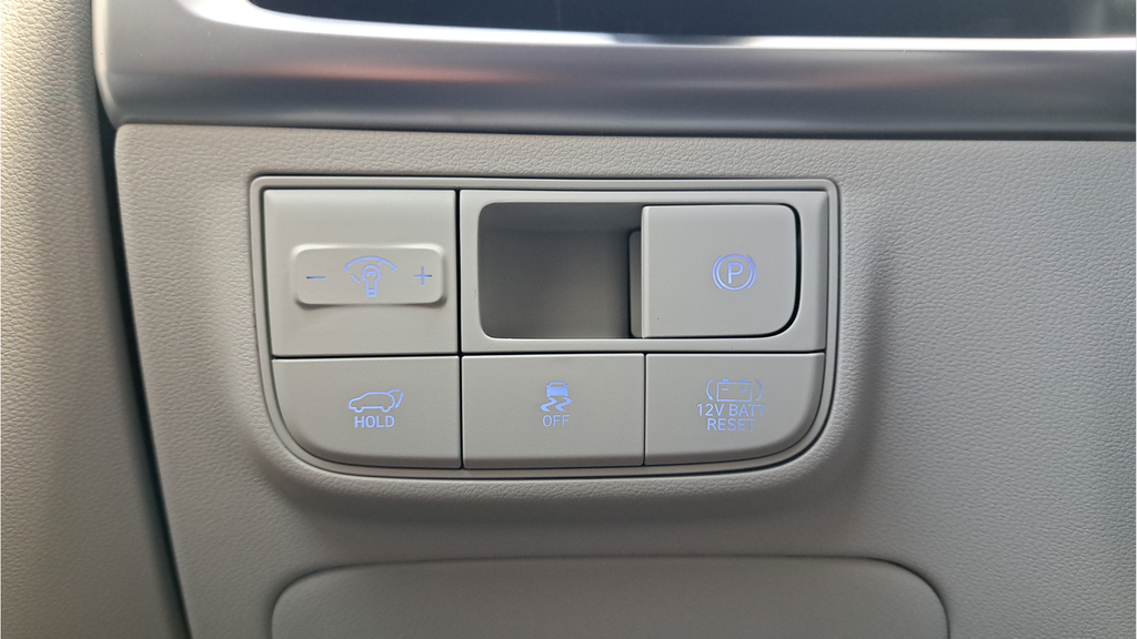 New 2026 Gray Hyundai SEL image 25