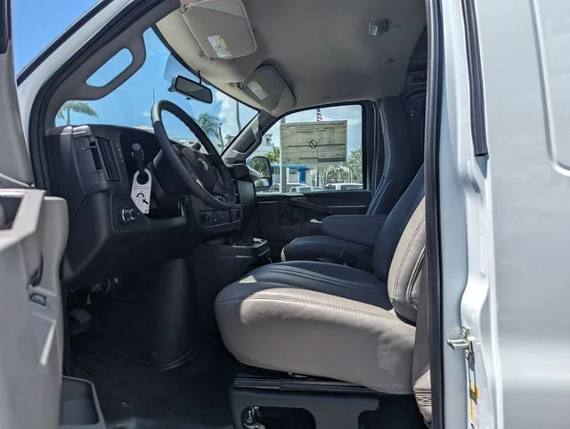 2025 Chevrolet Express Cargo Work Van - Photo 24