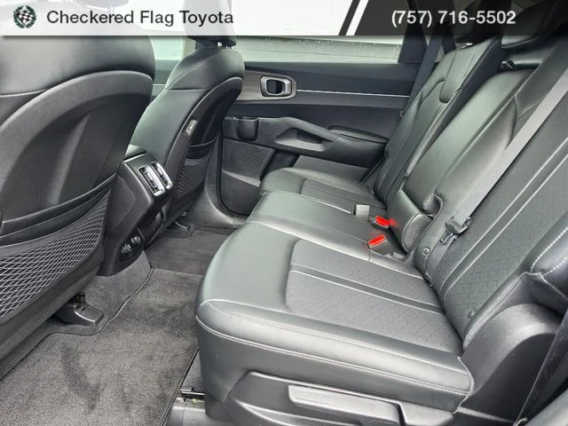 Used 2022 Aruba Green Kia S image 24