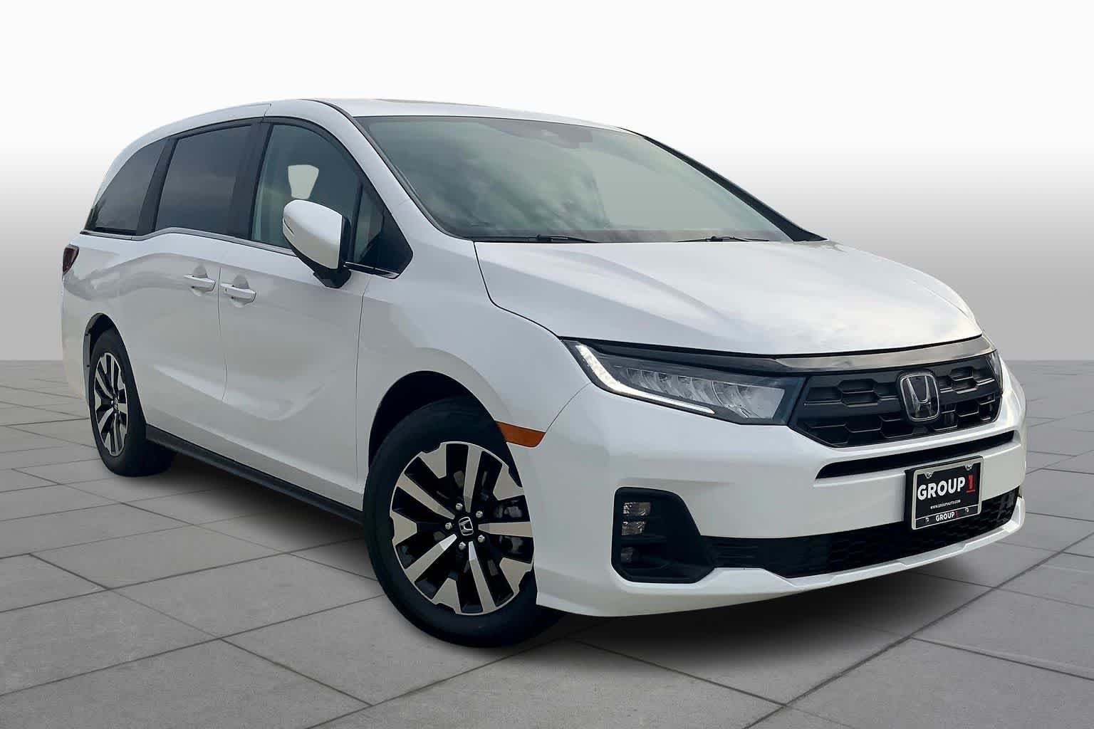 New 2026 Platinum White Pearl Honda EX-L image 2