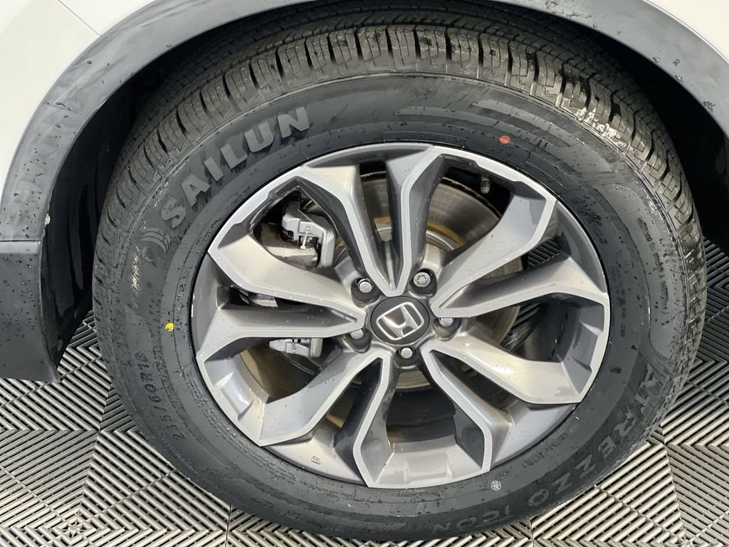 Used 2022 White Honda EX image 7